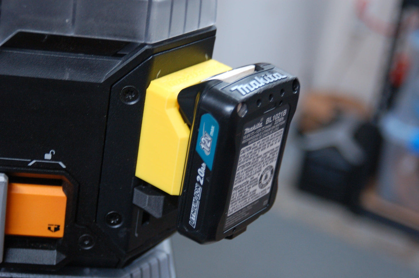 Makita 12v Battery Clip - Thermo Printing