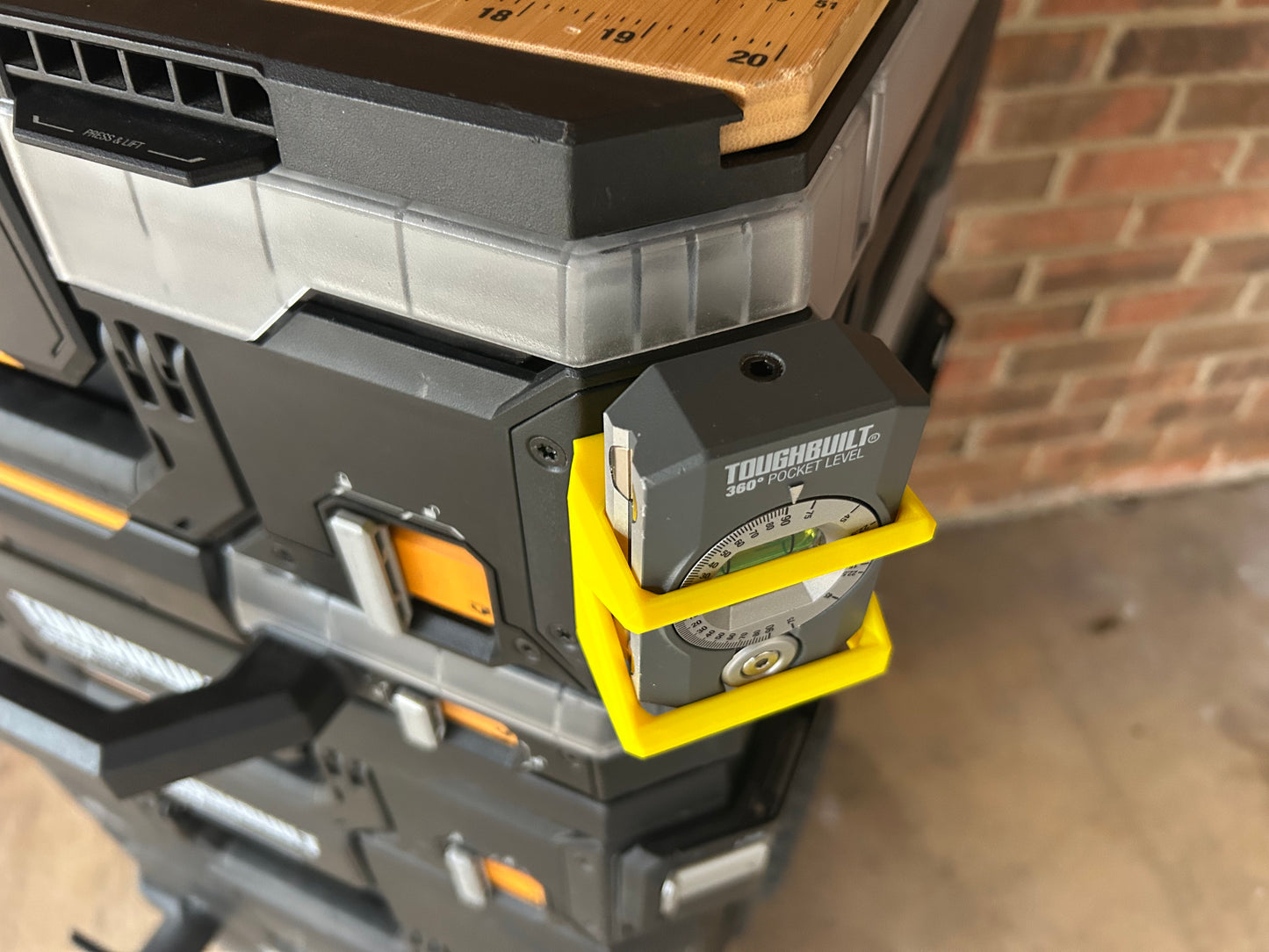 360 Pocket Level Clip