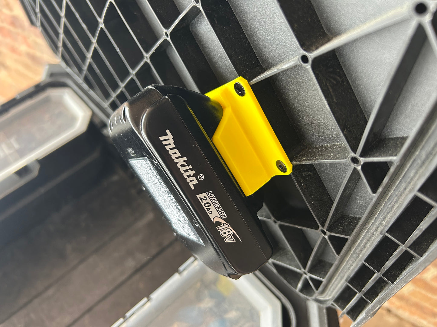 Makita 18v Lid Mount