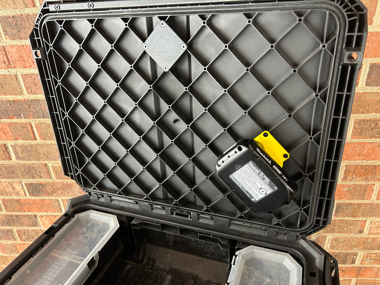 Makita 18v Lid Mount