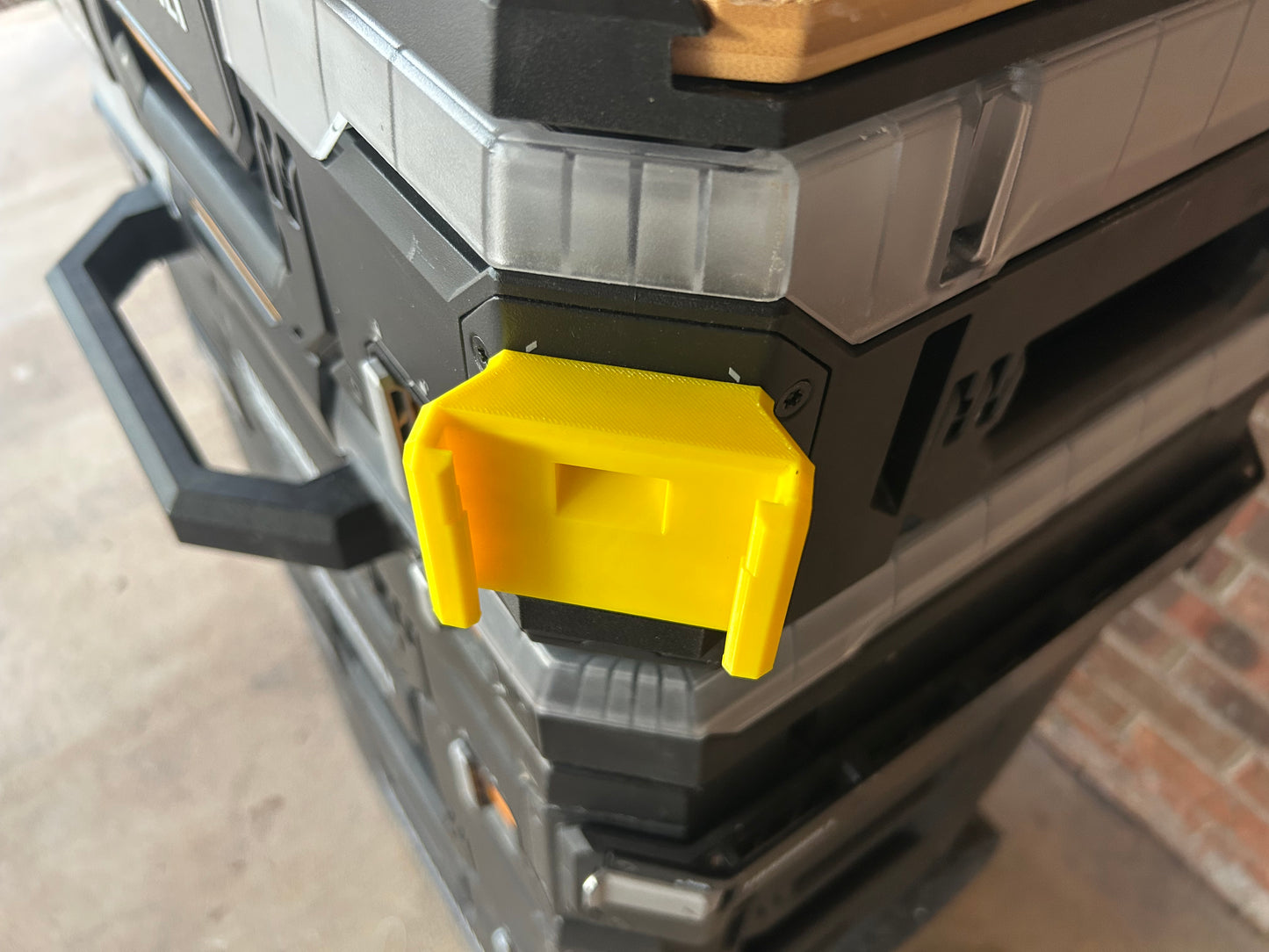 Bosch 18v Battery Clip