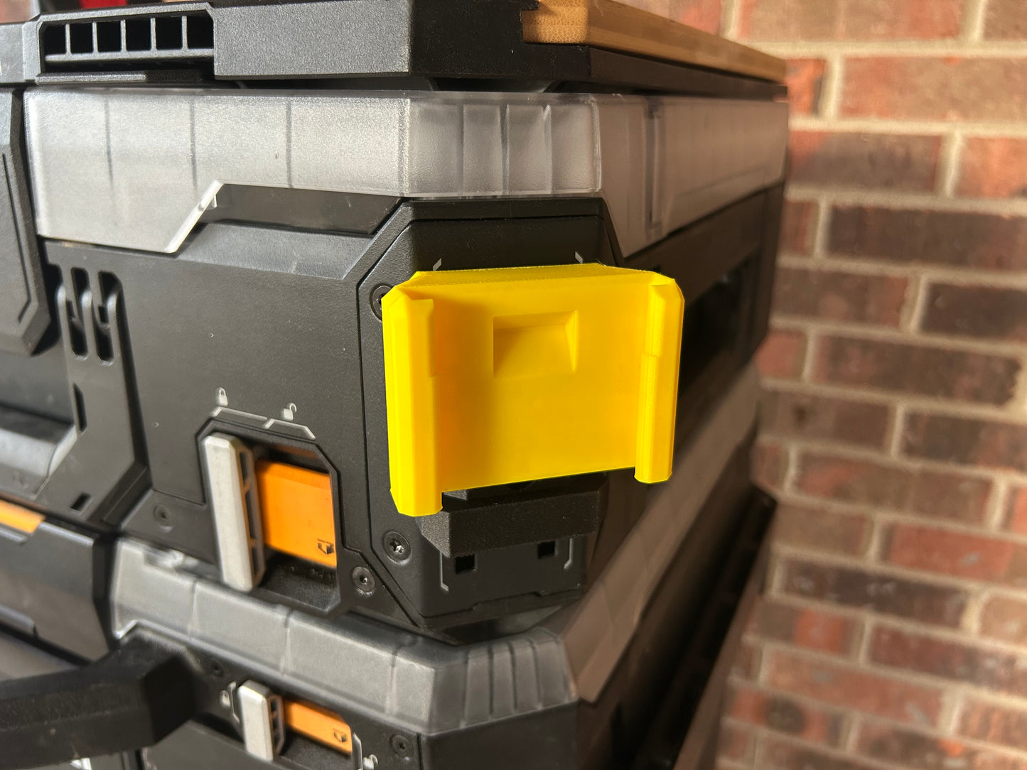 Bosch 18v Battery Clip