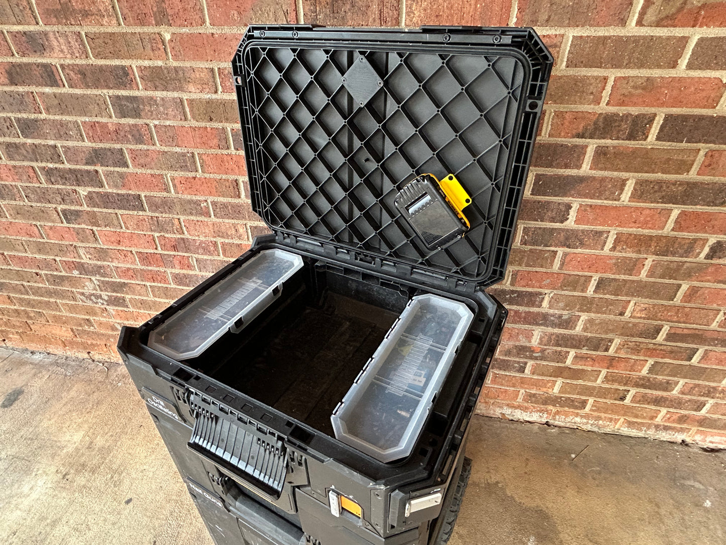 Dewalt 20v/60v Lid Mount