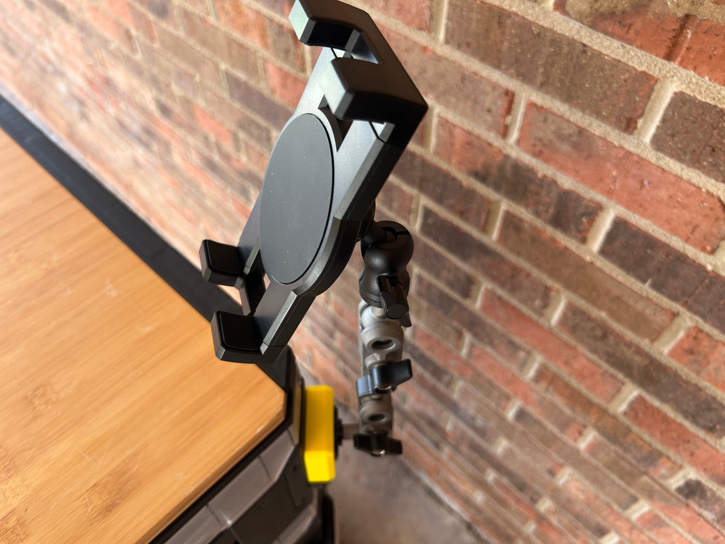 Tablet & Phone Clip