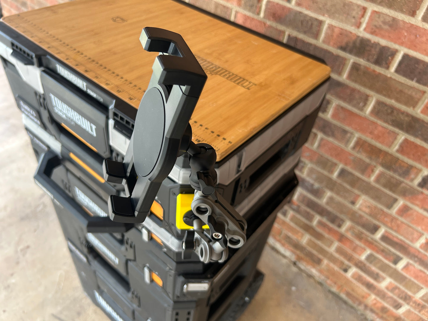 Tablet & Phone Clip
